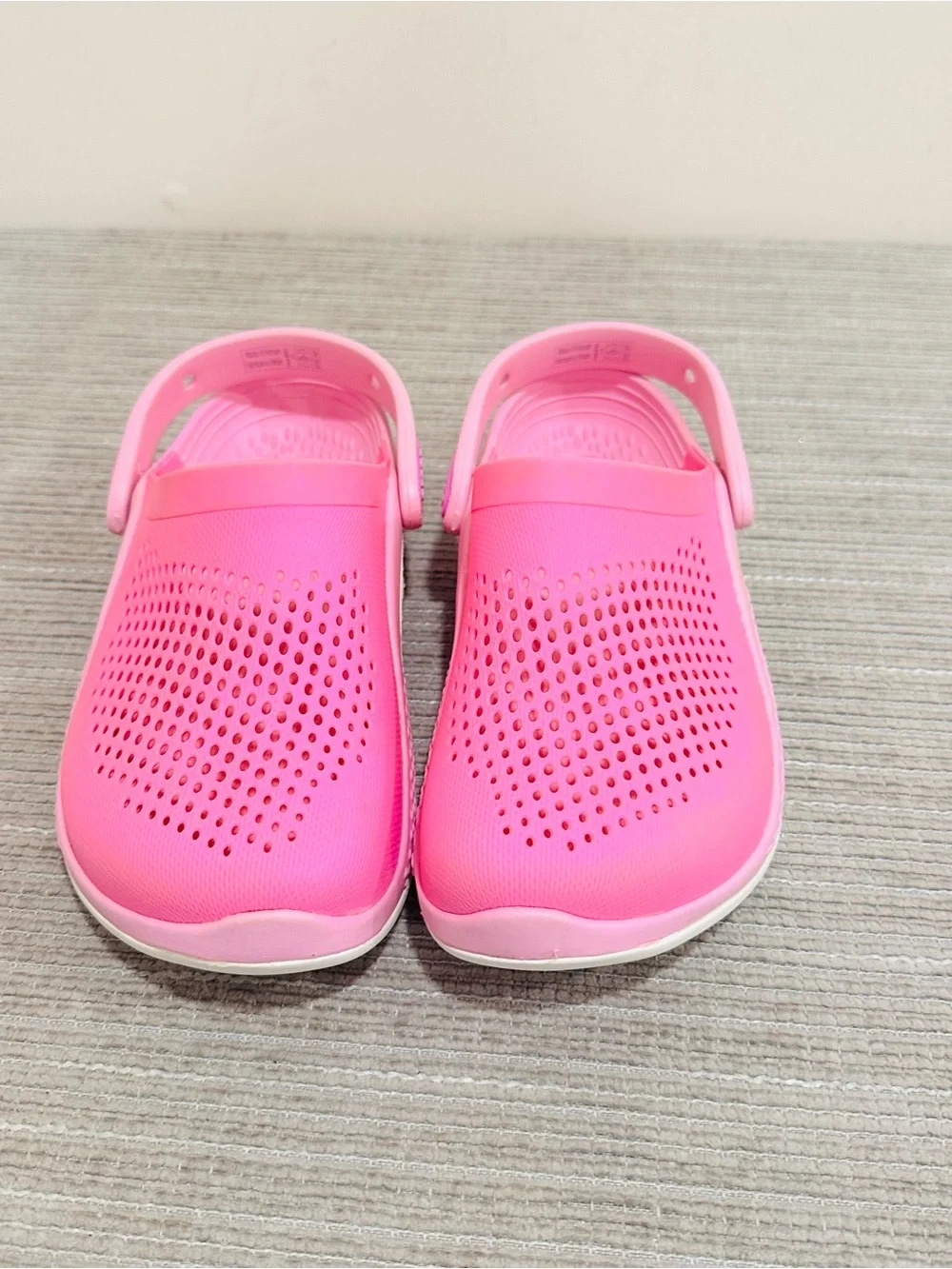Crocs LiteRide 360 Clog Kids J4 Taffy Pink Synthetic Sandals Shoes 207021 EU 36